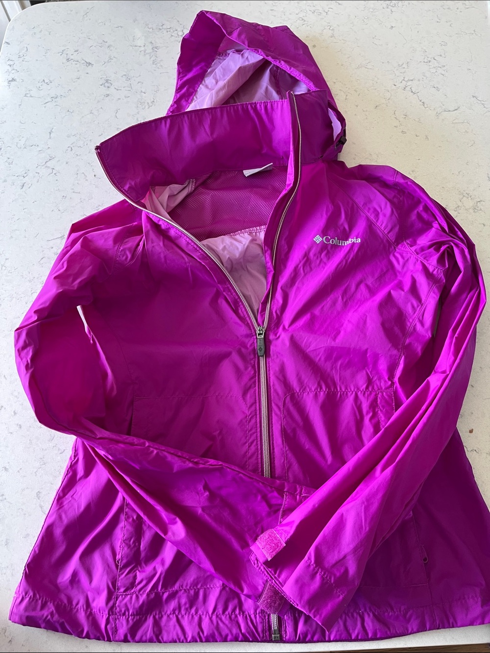 Columbia Women's Bright Fuchsia Hooded Rain Jacket size Small